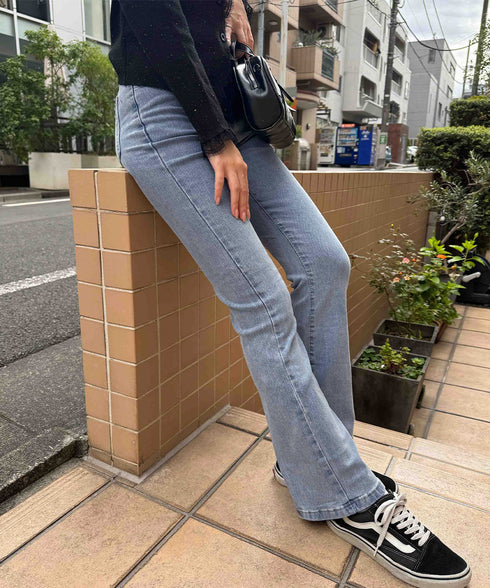 フレアデニムパンツストレッチパンツ韓国風 レディース ハイウエスト セミフレアパンツ 美脚 ロングパンツ カジュアルジーパン 着やせ アメカジパンツ 細身ボトムス 1HANNIU-001