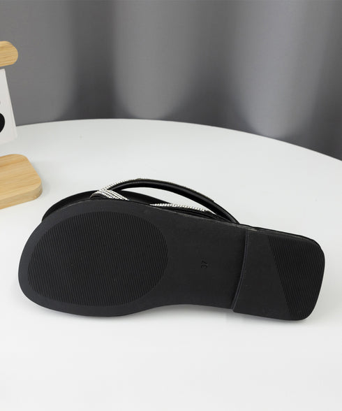 キラキラ トングサンダル レディース夏靴 フラットサンダル 軽量歩きやすい ぺたんこストラップサンダル おしゃれ きらきら可愛い 履きやすい 美脚サンダル 韓国風 1JL-002