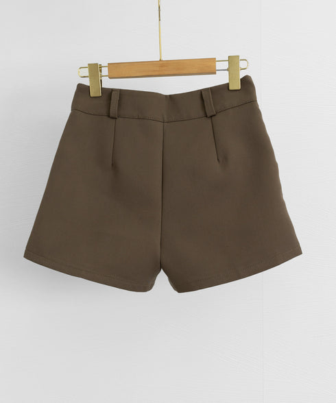 ハイウエスト ショートパンツ レディース タックショートパンツ ベルト付き ベーシック 大人っぽかわいい Aライン ショーパン お洒落 着やせ チェーン付き短パン 1SUYUZI-003