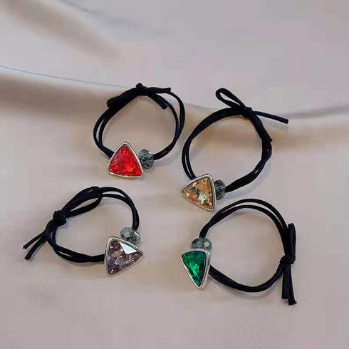 ヘアゴム4点セット ポニーフックセット 大人可愛い ヘアアクセサリー 簡単ヘアアレンジ おしゃれ 髪留め 韓国 ヘアフック まとめ髪 シニヨン カラーゴム髪飾り 1WUTOU-003