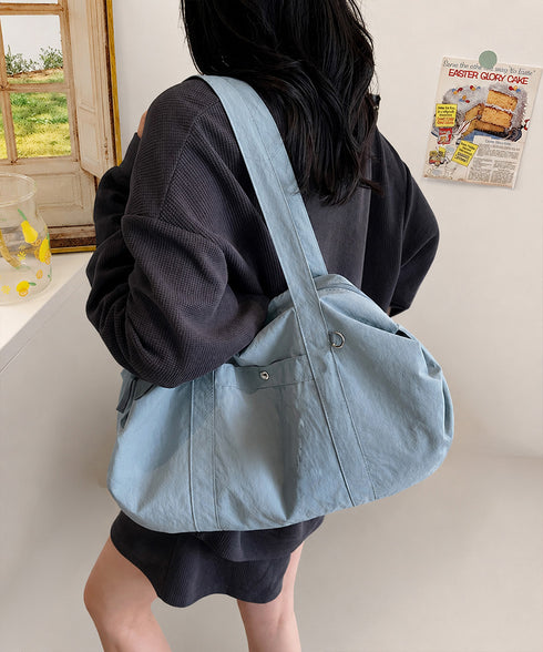 ナイロントートバッグ 軽量ボストンバッグ レディース おしゃれ肩掛けかばん 大容量A4 シンプル ファスナー付き鞄 横長 通学通勤かばん 無地 出張バッグ 旅行鞄 1XIUF-080