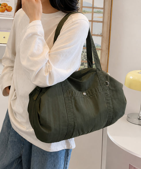 ナイロントートバッグ 軽量ボストンバッグ レディース おしゃれ肩掛けかばん 大容量A4 シンプル ファスナー付き鞄 横長 通学通勤かばん 無地 出張バッグ 旅行鞄 1XIUF-080