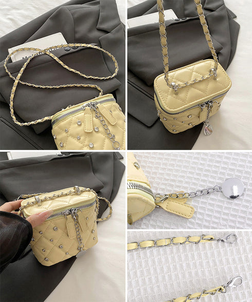 ミニバニティバッグスタッズチェーンバッグ レディース 小さめ キルティングショルダーバッグ コンパクト 斜めがけバッグ 大人かわいい バニティポシェット 韓国風鞄 1XIUF-085