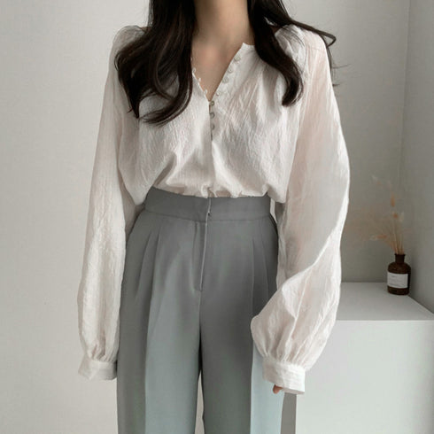 フロントボタン ブラウス バルーンシャツ 大人可愛い トップス きれいめ ホワイト フェミニン 透け感 肌見せ セクシー 白 21SHANGYI-012