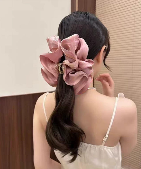 ビッグサイズバンスクリップ ヘアクリップ 大きめヘアアクセサリービッグクリップ まとめ髪フェミニン髪留め韓国風 サテン風 光沢感立体感 おしゃれ 大人可愛い髪飾り 21SHIPIN-135