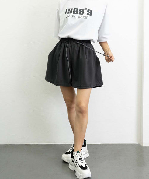 シンプルAラインショートパンツレディース ハイウエスト短パン 大人カジュアルショートワイドパンツ ウエストゴム ゆったり スポーツショーパン 部屋着 春夏 韓国風 21KUZI-016