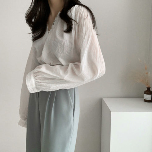 フロントボタン ブラウス バルーンシャツ 大人可愛い トップス きれいめ ホワイト フェミニン 透け感 肌見せ セクシー 白 21SHANGYI-012
