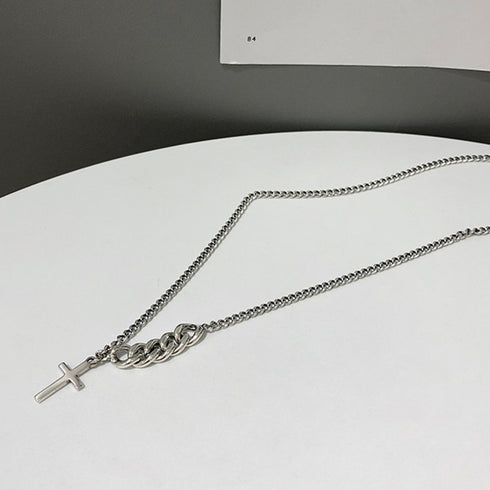 チェーンネックレスクロスモチーフ大人 重ね付け風 メタル ショートネックレス レディース 非対称デザイン レトロ ペンダントカジュアル アクセサリー 通学 21SHIPIN-030