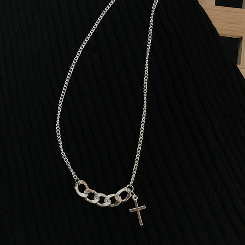 チェーンネックレスクロスモチーフ大人 重ね付け風 メタル ショートネックレス レディース 非対称デザイン レトロ ペンダントカジュアル アクセサリー 通学 21SHIPIN-030