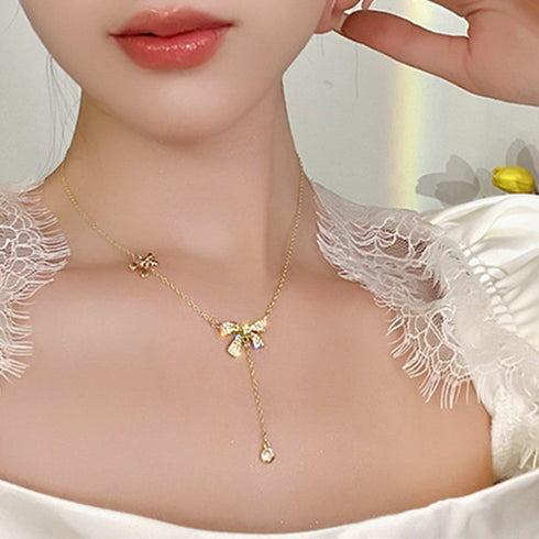 蝶々チェーンネックレスレディース可愛い アクセサリー 細めチェーン きらきら 首飾り 大人上品 人気プレゼント ギフト 春夏 アクセ きれいめ 韓国ファション 21SHIPIN-068