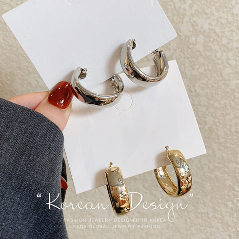 リングフープピアスメタル人気アクセサリー 幾何学模様ピアス 両耳用 レディース おしゃれ ジュエリー 韓国風 お呼ばれ 個性的 人気 プレゼント ゴールド 大ぶり 21SHIPIN-074
