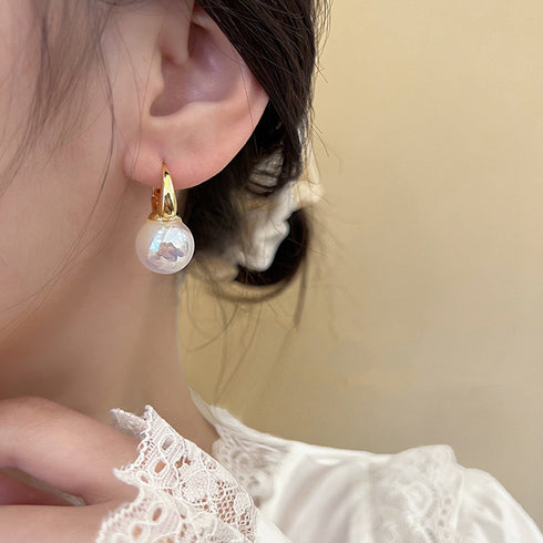 人魚の涙 パールピアス レディース 上品 人魚姫フェイクパールピアス きれいめ アクセサリー 韓国ファッション 大人かわいいフープピアス 虹色 人気ピアス 小物 21SHIPIN-087