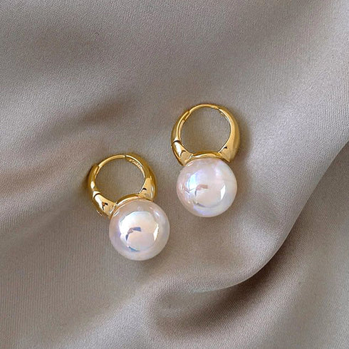 人魚の涙 パールピアス レディース 上品 人魚姫フェイクパールピアス きれいめ アクセサリー 韓国ファッション 大人かわいいフープピアス 虹色 人気ピアス 小物 21SHIPIN-087