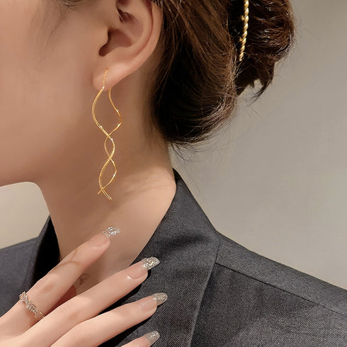 揺れるチェーンピアス ロングピアス 上品 アクセサリー レディース 波型ピアス メタル ジュエリー ウェーブ ゴールド おしゃれ人気 ギフト 20代30代 耳飾り 21SHIPIN-089