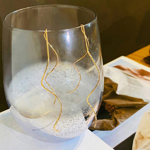 揺れるチェーンピアス ロングピアス 上品 アクセサリー レディース 波型ピアス メタル ジュエリー ウェーブ ゴールド おしゃれ人気 ギフト 20代30代 耳飾り 21SHIPIN-089