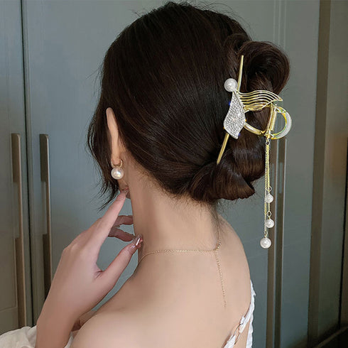 ヘアクリップ ゴージャスヘアアクセサリー 髪留め 韓国 パール ビジュー ヘアアレンジ キラキラ パーティー ジュエリー エレガント バンスクリップ 華やか髪飾り 21SHIPIN-106