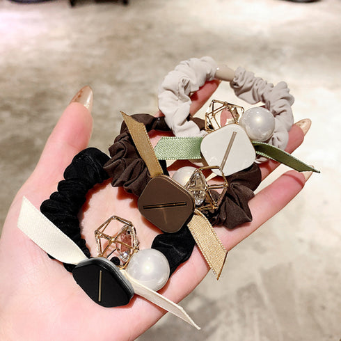 シュシュリボンヘアゴム ヘアアクセサリー チャーム付きヘアゴム おしゃれ 20代30代40代 ビジュー キラキラ髪留め髪飾り ヘアアレンジ お団子 大人可愛い雑貨 21SHIPIN-113