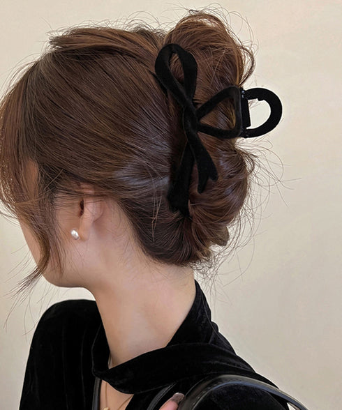 ツイストリボンヘアクリップ 韓国風髪留め ヘアアクセサリーバンスクリップ ベロア風起毛感 ツイストデザインヘアアクセ ヘアアレンジ 髪飾り大きめ ガーリーパーティ 21SHIPIN-123