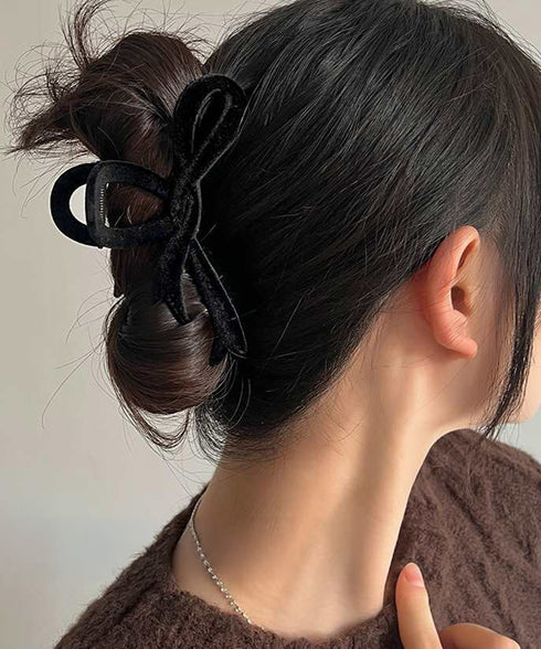 ツイストリボンヘアクリップ 韓国風髪留め ヘアアクセサリーバンスクリップ ベロア風起毛感 ツイストデザインヘアアクセ ヘアアレンジ 髪飾り大きめ ガーリーパーティ 21SHIPIN-123