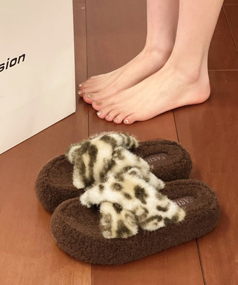 ファーサンダル 厚底韓国風ファースリッパ レオパードサンダルレディース もこもこあったかフラットシューズ 歩きやすい ふわふわ ルームシューズ 疲れない 寒さ対策 21XIEZI-001