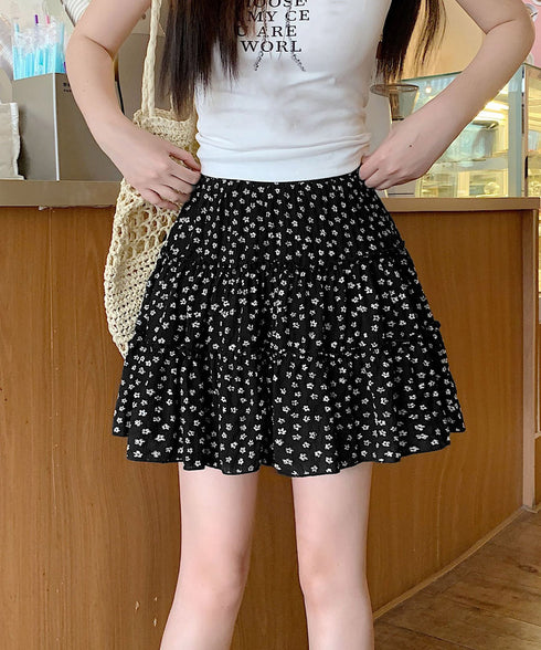 ティアードスカート 小花柄ミニ丈スカート レディース ハイウエスト ショート丈スカート インナーパンツ付きAラインスカート ウエストゴム 可愛い膝上丈スカート脚長 24SKT-004
