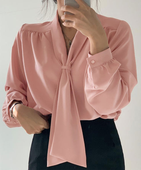 ボウタイブラウス オフィスカジュアル秋服 レディース 肩タック シャツブラウス Vネック とろみブラウス きれいめ 通勤長袖トップス 30代40代 韓国風トップス 24TPS-050