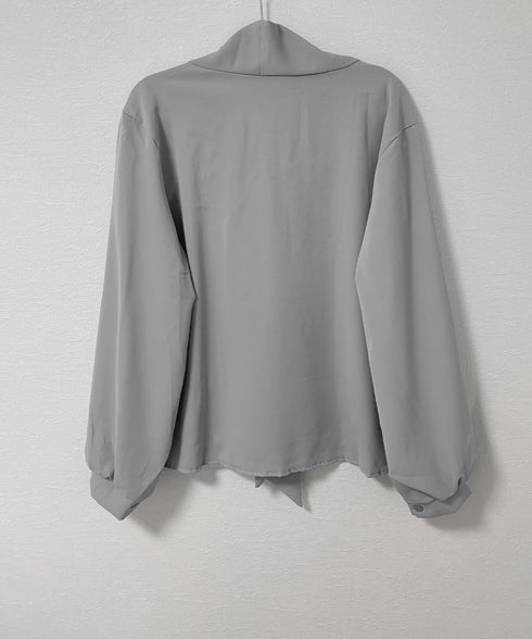 ボウタイブラウス オフィスカジュアル秋服 レディース 肩タック シャツブラウス Vネック とろみブラウス きれいめ 通勤長袖トップス 30代40代 韓国風トップス 24TPS-050