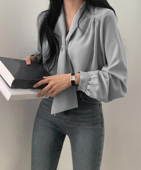 ボウタイブラウス オフィスカジュアル秋服 レディース 肩タック シャツブラウス Vネック とろみブラウス きれいめ 通勤長袖トップス 30代40代 韓国風トップス 24TPS-050