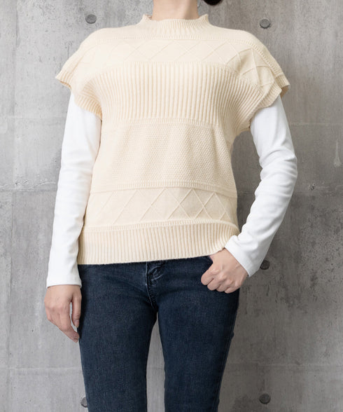 ニットベスト プチハイネック ニットジレ レディース 幾何学模様 ニットチョッキ 大人可愛い レイヤードベスト ノースリーブニットトップス 通学無地ベストセーター 24TPS-053