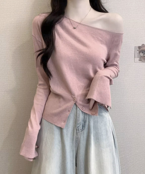 ワンショルダーニットトップス裾ボタン秋服 レディース 大人カジュアルニットプルオーバー きれいめ 肩出しニットウェア 肩見せ 長袖ニットセーター 韓国風ニットソー 24TPS-062