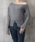 ワンショルダーニットトップス裾ボタン秋服 レディース 大人カジュアルニットプルオーバー きれいめ 肩出しニットウェア 肩見せ 長袖ニットセーター 韓国風ニットソー 24TPS-062