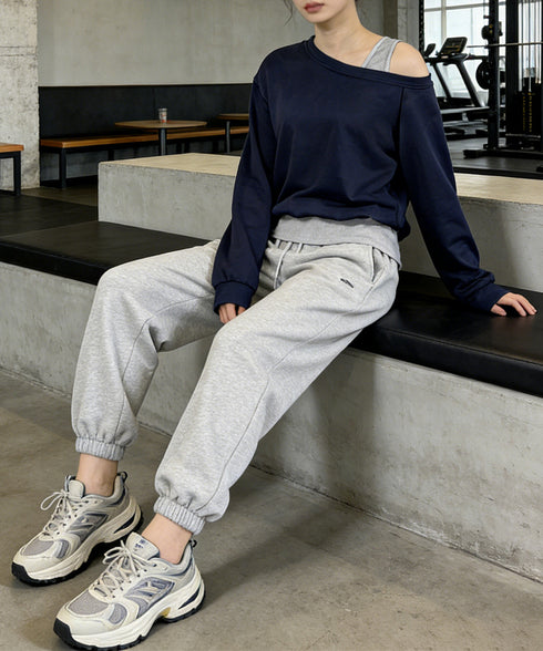 レイヤード風スウェットワンショルダー秋服 レディース 肩出し トップス カジュアル プルオーバー ゆったり トレーナー お洒落長袖トップス 韓国風 tシャツ 無地 24TPS-073