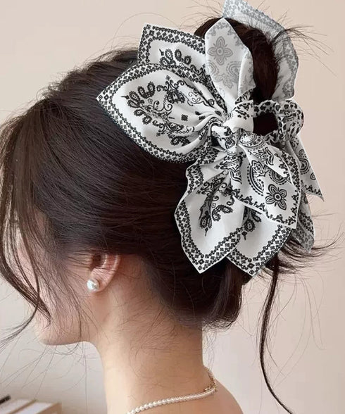 バンダナ柄ビッグリボンバンスクリップ人気 韓国風大きめ髪飾りリボンヘアクリップ 華やかヘアアクセサリー 大人可愛いヘアアレンジ 簡単まとめ髪 ペイズリー柄クリップ 2JIANYUE-001