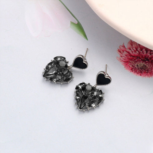 ハートピアス 韓国風 レディース黒ピアス ハートフレームピアス 結婚式 アクセサリー 耳飾り 輝くラインストーン キラキラピアス可愛い 大人上品ピアス カジュアル 2BOYU-001