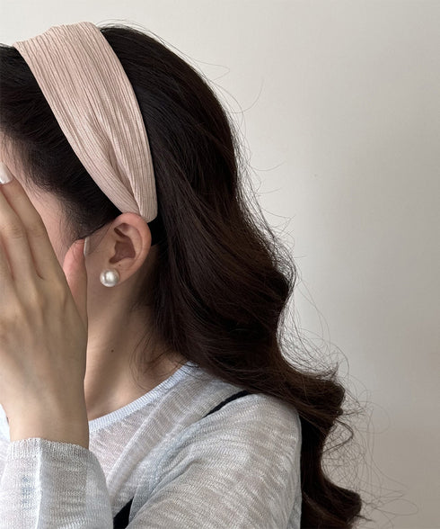 プリーツワイドカチューシャ幅広ヘアバンド 韓国風ボリュームカチューシャ小顔見え 大人可愛い人気髪飾り ヘアアレンジ小物 ターバン風カチューシャ きれいめヘアアクセ 2CL-001