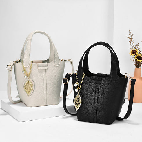 ショルダーバッグチャーム付きハンドバッグ レディース PUレザー バケットバッグ 2way 手提げ鞄 オフィスカジュアル 肩掛けバッグポーチ付き ミニトートバッグ 2GAOSHU-001