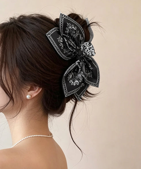 バンダナ柄ビッグリボンバンスクリップ人気 韓国風大きめ髪飾りリボンヘアクリップ 華やかヘアアクセサリー 大人可愛いヘアアレンジ 簡単まとめ髪 ペイズリー柄クリップ 2JIANYUE-001