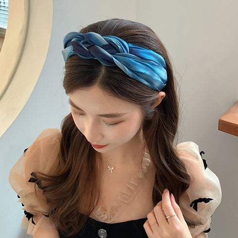 三つ編みカチューシャ 韓国風 ヘアバンド 幅広 ヘアアクセサリー 大人可愛い 小顔 ワイドカチューシャ 痛くない 髪飾り ツイスト ヘアアレンジ ターバン風お洒落 2JUSHUI-001