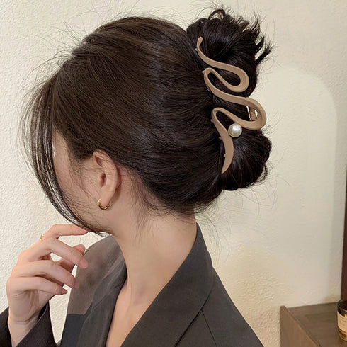 ウェーブヘアクリップ 韓国バンスクリップ おしゃれ メタル クロークリップ 大きめ 大人可愛い 簡単ヘアアレンジ カジュアル ヘアアクセサリー ゴールド ヘア小物 2JUSHUI-003