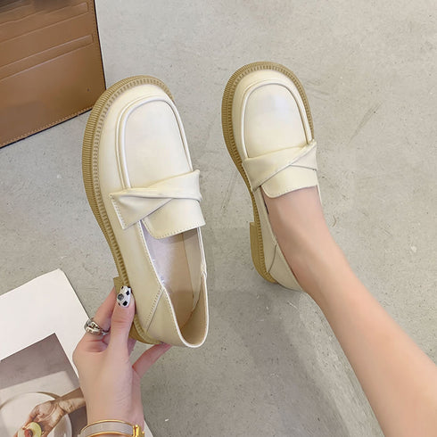 ローファー レディース パンプス 厚底靴 韓国歩きやすい 大人女子 学生靴 ラウンドトゥ シューズ レトロ 美脚パンプス 疲れにくい レザー調パンプス黒 通勤通学 2LONG-003