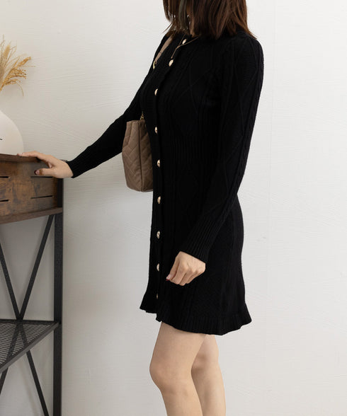 ケーブル編みニットワンピースミニ丈韓国風 ゴールドボタンショートワンピース レディース 大人きれいめ フェミニン ロング丈ニットカーディガン 着やせセータードレス 2NVRJ-014