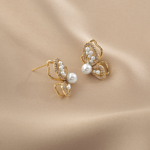 ピアス レディース バタフライピアス韓国 フェイクパールピアス 上品 キラキラ パーティーアクセサリー 清楚 ジュエリー 華奢 小ぶりピアス フェミニン 耳飾り 2TEKANG-001