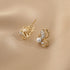 ピアス レディース バタフライピアス韓国 フェイクパールピアス 上品 キラキラ パーティーアクセサリー 清楚 ジュエリー 華奢 小ぶりピアス フェミニン 耳飾り 2TEKANG-001