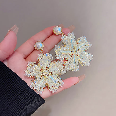 フラワーピアス 大きめ花モチーフ ピアス レディース 揺れるピアス 小顔 クリスタルピアス パーティーアクセサリー 結婚式 ジュエリー きらきら耳飾り 豪華 韓国 2TEKANG-002