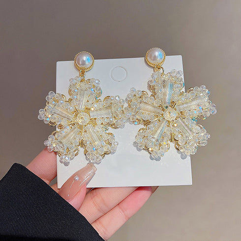 フラワーピアス 大きめ花モチーフ ピアス レディース 揺れるピアス 小顔 クリスタルピアス パーティーアクセサリー 結婚式 ジュエリー きらきら耳飾り 豪華 韓国 2TEKANG-002