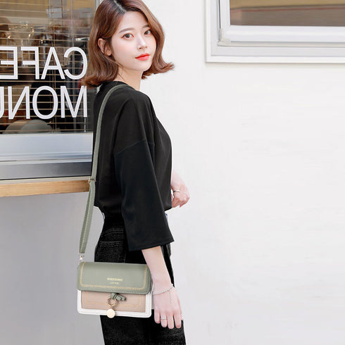 ショルダーバッグ レディース斜めがけ配色 ワイドストラップ バイカラー 韓国スクエアBAG カジュアル 斜めがけバッグ PUレザーメッセンジャーバッグ 大人可愛い 2YIDIE-001