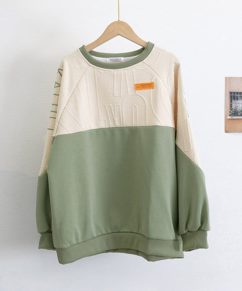 エンボスロゴスウェット春秋長袖トレーナー クルーネック 大人可愛い スウェットシャツ レディース アメカジ ゆったりプルオーバー カジュアルトップス 体型カバー服 2YIGULI-035