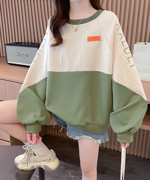 エンボスロゴスウェット春秋長袖トレーナー クルーネック 大人可愛い スウェットシャツ レディース アメカジ ゆったりプルオーバー カジュアルトップス 体型カバー服 2YIGULI-035