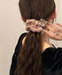 チェック柄シュシュ ロゴタグ付きヘアゴム ワンポイントロゴヘアゴム韓国風ボリュームシュシュ おしゃれ秋冬ヘアアクセサリー人気可愛い大人上品ポニーテールゴムまとめ髪 2YINGYU-001
