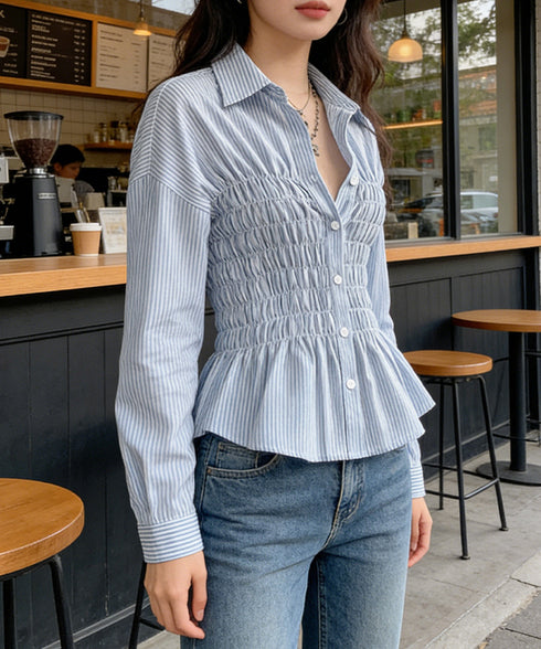 ストライプ柄シャーリングシャツ襟付き長袖 オフィスカジュアル シャツブラウス着やせ きれいめトップス ウエストマークお洒落 ギャザーシャツ ペプラムフレアブラウス 2YIYAL-001